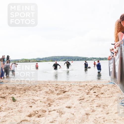 21.06.2026 - Viking Triathlon Michael Strokosch http://msf.ph/oto/9824607 21.06.2026 10:29:15 Schwimmen 441, 640, 643 meine-sportfotos.de