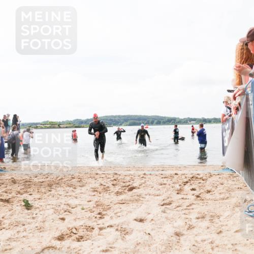 21.06.2026 - Viking Triathlon Michael Strokosch http://msf.ph/oto/9824615 21.06.2026 10:29:17 Schwimmen 441, 640, 643 meine-sportfotos.de