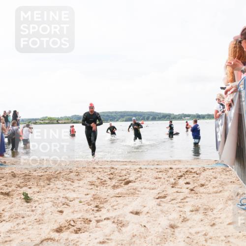 21.06.2026 - Viking Triathlon Michael Strokosch http://msf.ph/oto/9824616 21.06.2026 10:29:18 Schwimmen 441, 640, 643 meine-sportfotos.de