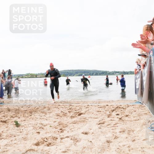21.06.2026 - Viking Triathlon Michael Strokosch http://msf.ph/oto/9824617 21.06.2026 10:29:18 Schwimmen 441, 640, 643 meine-sportfotos.de