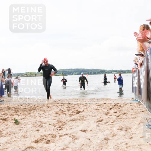 21.06.2026 - Viking Triathlon Michael Strokosch http://msf.ph/oto/9824618 21.06.2026 10:29:18 Schwimmen 441, 640, 643 meine-sportfotos.de