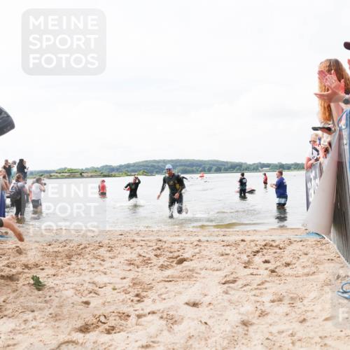 21.06.2026 - Viking Triathlon Michael Strokosch http://msf.ph/oto/9824622 21.06.2026 10:29:20 Schwimmen 65, 441, 640, 643 meine-sportfotos.de