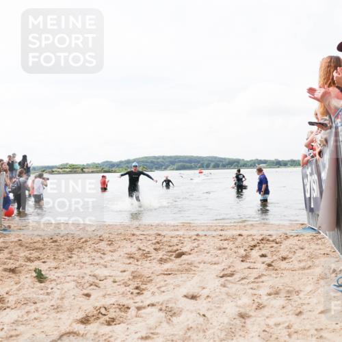 21.06.2026 - Viking Triathlon Michael Strokosch http://msf.ph/oto/9824645 21.06.2026 10:29:27 Schwimmen 65, 441, 643 meine-sportfotos.de