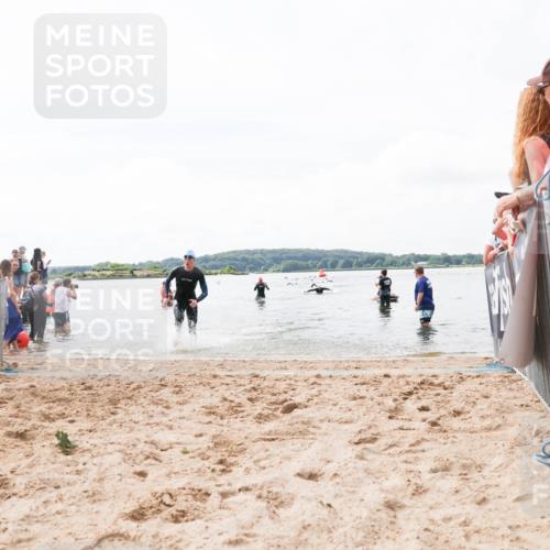 21.06.2026 - Viking Triathlon Michael Strokosch http://msf.ph/oto/9824648 21.06.2026 10:29:28 Schwimmen 65, 441, 643 meine-sportfotos.de
