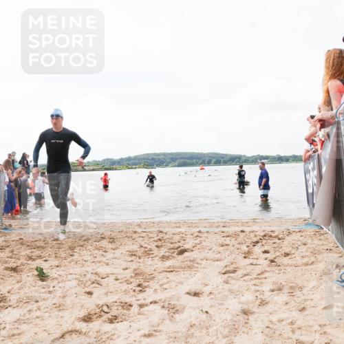21.06.2026 - Viking Triathlon Michael Strokosch http://msf.ph/oto/9824652 21.06.2026 10:29:30 Schwimmen 65, 643 meine-sportfotos.de