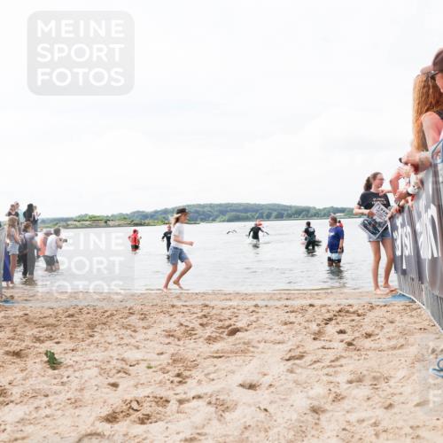 21.06.2026 - Viking Triathlon Michael Strokosch http://msf.ph/oto/9824664 21.06.2026 10:29:34 Schwimmen 65, 610 meine-sportfotos.de