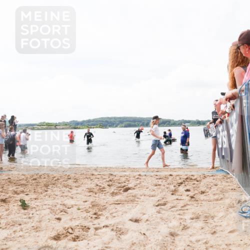 21.06.2026 - Viking Triathlon Michael Strokosch http://msf.ph/oto/9824666 21.06.2026 10:29:34 Schwimmen 65, 610 meine-sportfotos.de