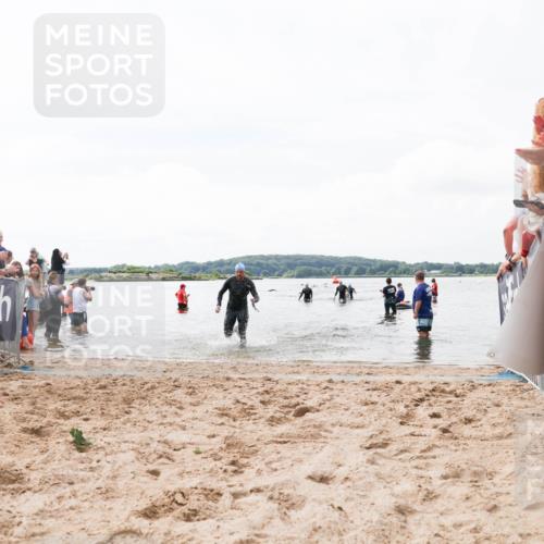 21.06.2026 - Viking Triathlon Michael Strokosch http://msf.ph/oto/9824692 21.06.2026 10:29:43 Schwimmen 74, 610 meine-sportfotos.de