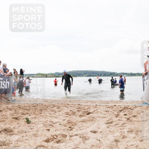 21.06.2026 - Viking Triathlon Michael Strokosch http://msf.ph/oto/9824693 21.06.2026 10:29:43 Schwimmen 74, 610 meine-sportfotos.de