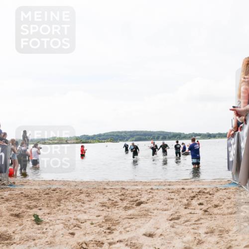 21.06.2026 - Viking Triathlon Michael Strokosch http://msf.ph/oto/9824721 21.06.2026 10:29:53 Schwimmen 169, 359, 527 meine-sportfotos.de