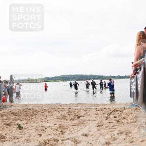 21.06.2026 - Viking Triathlon Michael Strokosch http://msf.ph/oto/9824722 21.06.2026 10:29:53 Schwimmen 169, 359, 527 meine-sportfotos.de