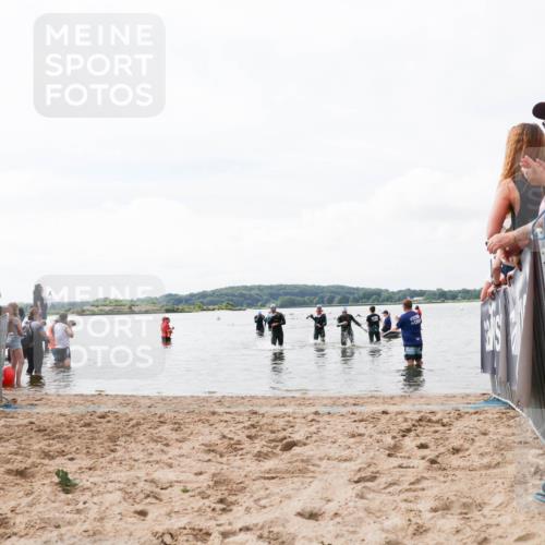 21.06.2026 - Viking Triathlon Michael Strokosch http://msf.ph/oto/9824723 21.06.2026 10:29:53 Schwimmen 169, 359, 527 meine-sportfotos.de