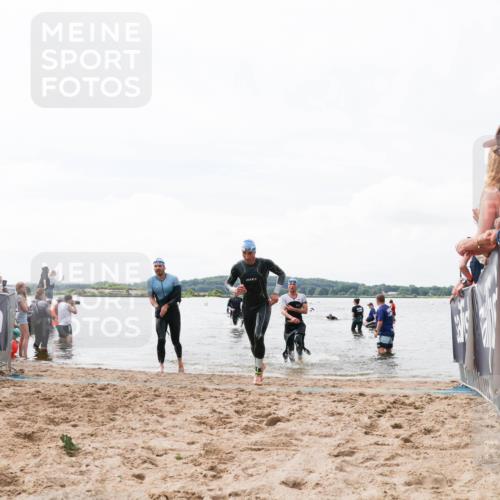 21.06.2026 - Viking Triathlon Michael Strokosch http://msf.ph/oto/9824745 21.06.2026 10:30:01 Schwimmen 169, 270, 359, 527 meine-sportfotos.de
