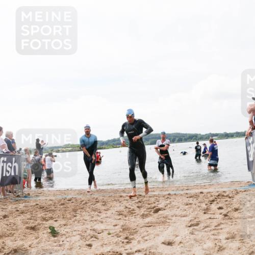 21.06.2026 - Viking Triathlon Michael Strokosch http://msf.ph/oto/9824746 21.06.2026 10:30:01 Schwimmen 169, 270, 359, 527 meine-sportfotos.de