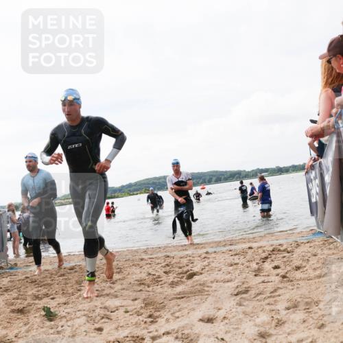 21.06.2026 - Viking Triathlon Michael Strokosch http://msf.ph/oto/9824749 21.06.2026 10:30:02 Schwimmen 31, 169, 270, 359, 527 meine-sportfotos.de