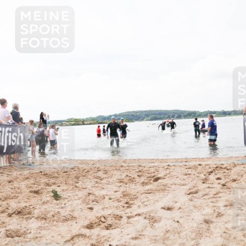 21.06.2026 - Viking Triathlon Michael Strokosch http://msf.ph/oto/9824761 21.06.2026 10:30:06 Schwimmen 31, 38, 169, 270, 359, 527 meine-sportfotos.de