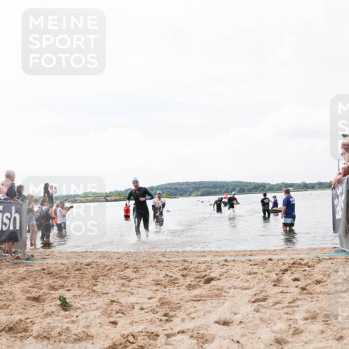 21.06.2026 - Viking Triathlon Michael Strokosch http://msf.ph/oto/9824764 21.06.2026 10:30:07 Schwimmen 31, 38, 169, 270, 359, 527 meine-sportfotos.de