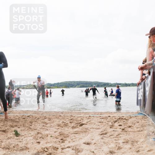 21.06.2026 - Viking Triathlon Michael Strokosch http://msf.ph/oto/9824772 21.06.2026 10:30:10 Schwimmen 31, 38, 270 meine-sportfotos.de