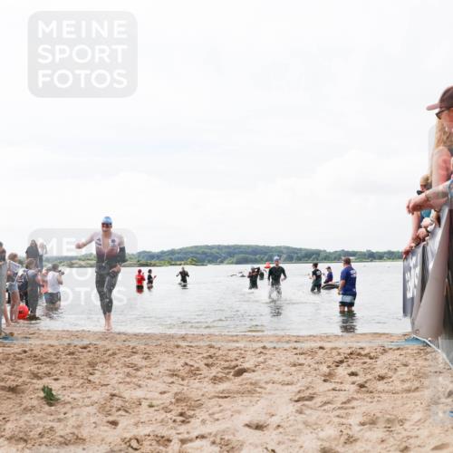 21.06.2026 - Viking Triathlon Michael Strokosch http://msf.ph/oto/9824773 21.06.2026 10:30:10 Schwimmen 31, 38, 270 meine-sportfotos.de