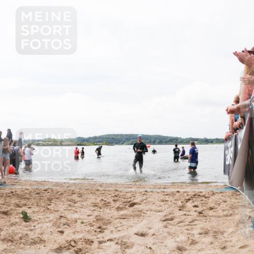 21.06.2026 - Viking Triathlon Michael Strokosch http://msf.ph/oto/9824780 21.06.2026 10:30:12 Schwimmen 31, 38, 104, 270 meine-sportfotos.de