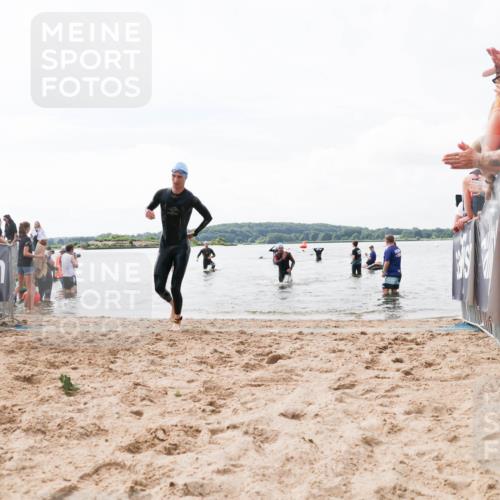 21.06.2026 - Viking Triathlon Michael Strokosch http://msf.ph/oto/9824788 21.06.2026 10:30:15 Schwimmen 31, 38, 104 meine-sportfotos.de