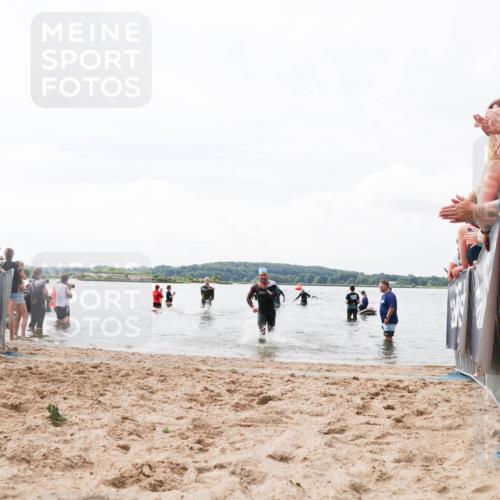 21.06.2026 - Viking Triathlon Michael Strokosch http://msf.ph/oto/9824799 21.06.2026 10:30:19 Schwimmen 27, 38, 104 meine-sportfotos.de