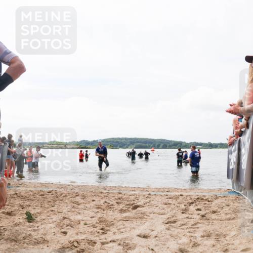 21.06.2026 - Viking Triathlon Michael Strokosch http://msf.ph/oto/9824812 21.06.2026 10:30:23 Schwimmen 27, 104 meine-sportfotos.de