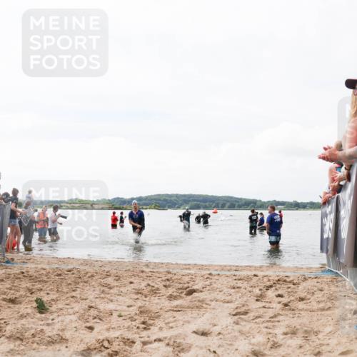 21.06.2026 - Viking Triathlon Michael Strokosch http://msf.ph/oto/9824813 21.06.2026 10:30:23 Schwimmen 27, 104 meine-sportfotos.de