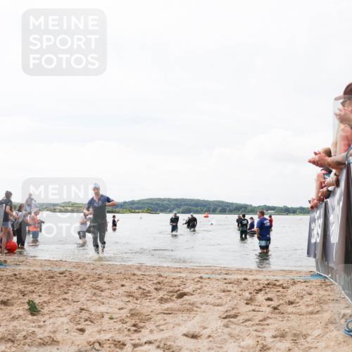 21.06.2026 - Viking Triathlon Michael Strokosch http://msf.ph/oto/9824819 21.06.2026 10:30:25 Schwimmen 27, 104, 218 meine-sportfotos.de
