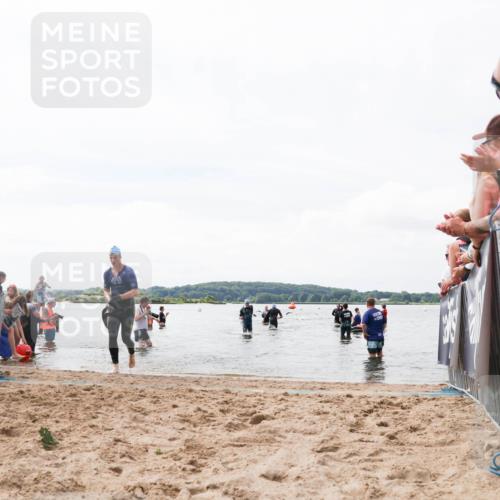 21.06.2026 - Viking Triathlon Michael Strokosch http://msf.ph/oto/9824821 21.06.2026 10:30:26 Schwimmen 27, 104, 218 meine-sportfotos.de