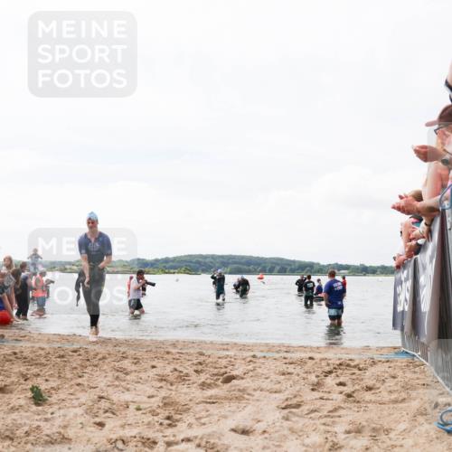 21.06.2026 - Viking Triathlon Michael Strokosch http://msf.ph/oto/9824822 21.06.2026 10:30:26 Schwimmen 27, 104, 218 meine-sportfotos.de