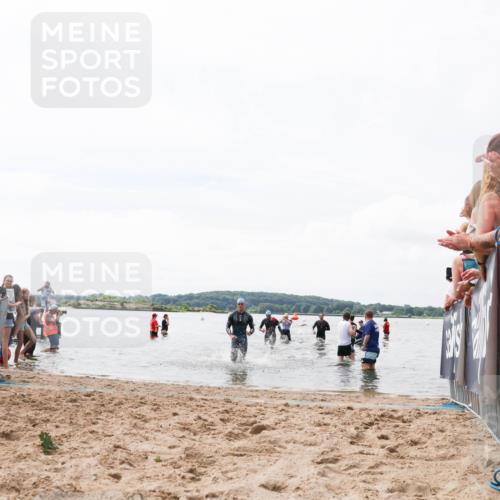 21.06.2026 - Viking Triathlon Michael Strokosch http://msf.ph/oto/9824839 21.06.2026 10:30:32 Schwimmen 5, 27, 42, 218 meine-sportfotos.de