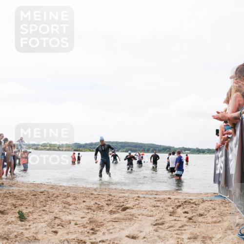21.06.2026 - Viking Triathlon Michael Strokosch http://msf.ph/oto/9824842 21.06.2026 10:30:33 Schwimmen 5, 42, 103, 218 meine-sportfotos.de