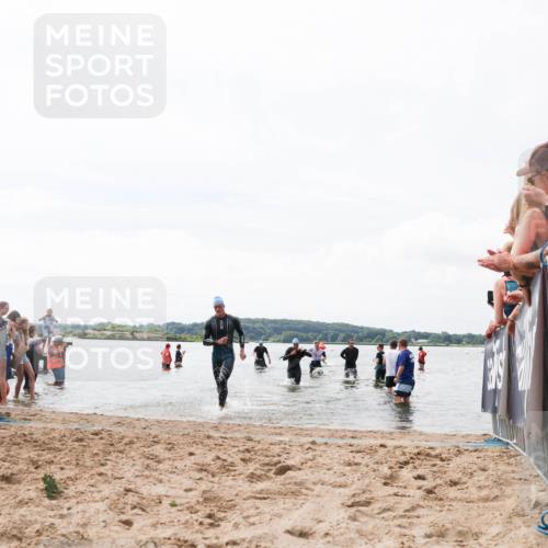 21.06.2026 - Viking Triathlon Michael Strokosch http://msf.ph/oto/9824843 21.06.2026 10:30:33 Schwimmen 5, 42, 103, 218 meine-sportfotos.de