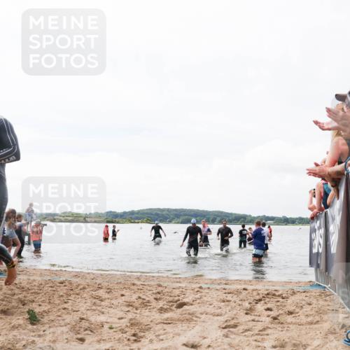 21.06.2026 - Viking Triathlon Michael Strokosch http://msf.ph/oto/9824850 21.06.2026 10:30:36 Schwimmen 5, 42, 103, 218 meine-sportfotos.de