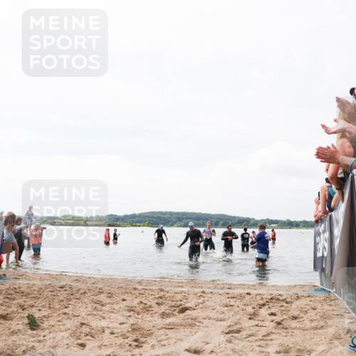 21.06.2026 - Viking Triathlon Michael Strokosch http://msf.ph/oto/9824851 21.06.2026 10:30:36 Schwimmen 5, 42, 103, 218 meine-sportfotos.de