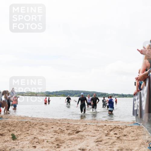21.06.2026 - Viking Triathlon Michael Strokosch http://msf.ph/oto/9824855 21.06.2026 10:30:37 Schwimmen 5, 42, 103, 218 meine-sportfotos.de