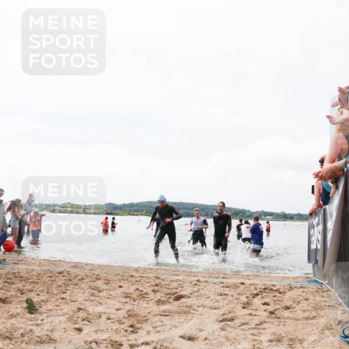 21.06.2026 - Viking Triathlon Michael Strokosch http://msf.ph/oto/9824860 21.06.2026 10:30:39 Schwimmen 5, 42, 103, 218, 337 meine-sportfotos.de