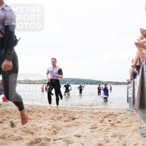 21.06.2026 - Viking Triathlon Michael Strokosch http://msf.ph/oto/9824871 21.06.2026 10:30:43 Schwimmen 5, 42, 103, 337, 394 meine-sportfotos.de