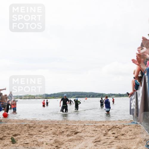 21.06.2026 - Viking Triathlon Michael Strokosch http://msf.ph/oto/9824877 21.06.2026 10:30:45 Schwimmen 5, 42, 103, 337, 394 meine-sportfotos.de