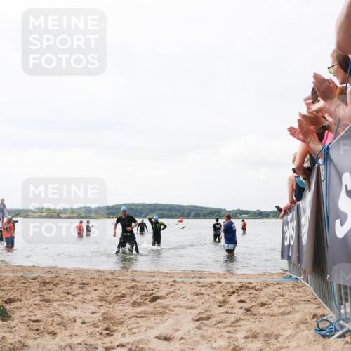 21.06.2026 - Viking Triathlon Michael Strokosch http://msf.ph/oto/9824878 21.06.2026 10:30:45 Schwimmen 5, 42, 103, 337, 394 meine-sportfotos.de