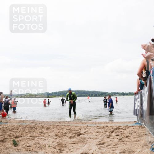 21.06.2026 - Viking Triathlon Michael Strokosch http://msf.ph/oto/9824890 21.06.2026 10:30:49 Schwimmen 337, 394 meine-sportfotos.de