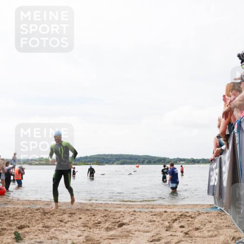 21.06.2026 - Viking Triathlon Michael Strokosch http://msf.ph/oto/9824894 21.06.2026 10:30:50 Schwimmen 337, 394 meine-sportfotos.de