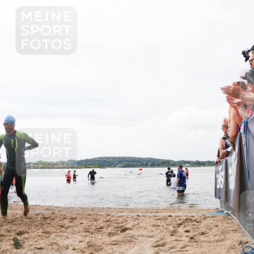 21.06.2026 - Viking Triathlon Michael Strokosch http://msf.ph/oto/9824896 21.06.2026 10:30:51 Schwimmen 337, 394 meine-sportfotos.de