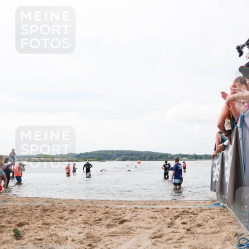 21.06.2026 - Viking Triathlon Michael Strokosch http://msf.ph/oto/9824899 21.06.2026 10:30:52 Schwimmen 337, 394 meine-sportfotos.de