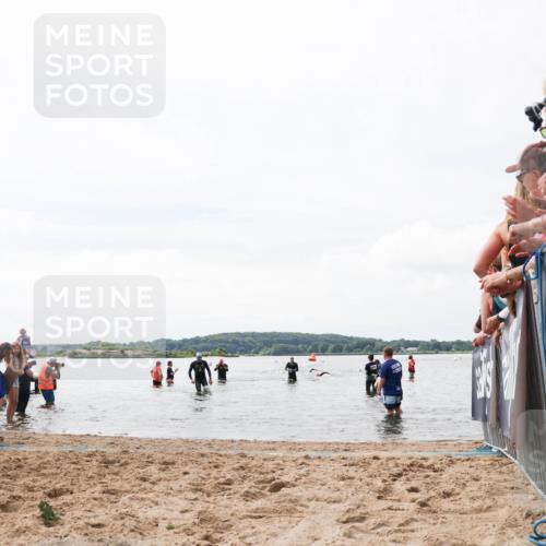 21.06.2026 - Viking Triathlon Michael Strokosch http://msf.ph/oto/9824907 21.06.2026 10:30:55 Schwimmen 131, 394 meine-sportfotos.de