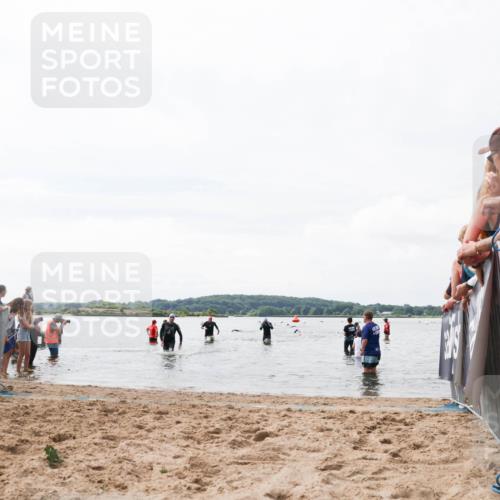 21.06.2026 - Viking Triathlon Michael Strokosch http://msf.ph/oto/9824913 21.06.2026 10:30:57 Schwimmen 131 meine-sportfotos.de