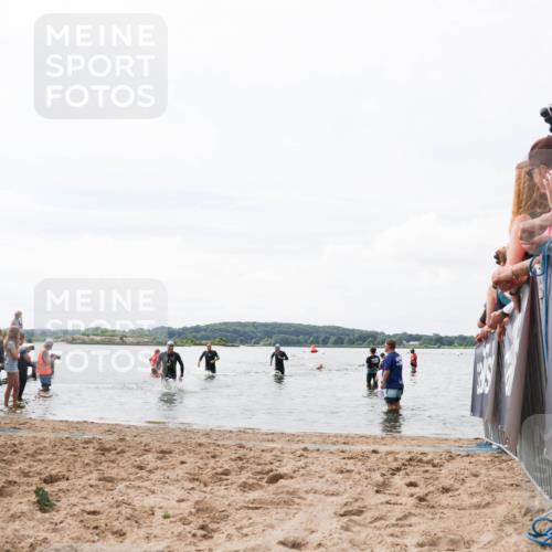 21.06.2026 - Viking Triathlon Michael Strokosch http://msf.ph/oto/9824917 21.06.2026 10:30:58 Schwimmen 131 meine-sportfotos.de
