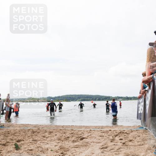 21.06.2026 - Viking Triathlon Michael Strokosch http://msf.ph/oto/9824920 21.06.2026 10:30:59 Schwimmen 131, 454, 665 meine-sportfotos.de