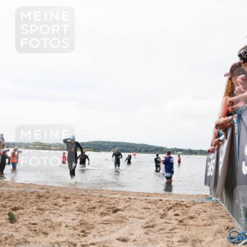 21.06.2026 - Viking Triathlon Michael Strokosch http://msf.ph/oto/9824929 21.06.2026 10:31:02 Schwimmen 131, 454, 665 meine-sportfotos.de